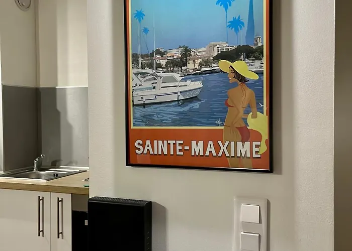 Perle Rare à 250m De La ! Climatisé Avec Parking, Balcon&wifi * Sainte-Maxime